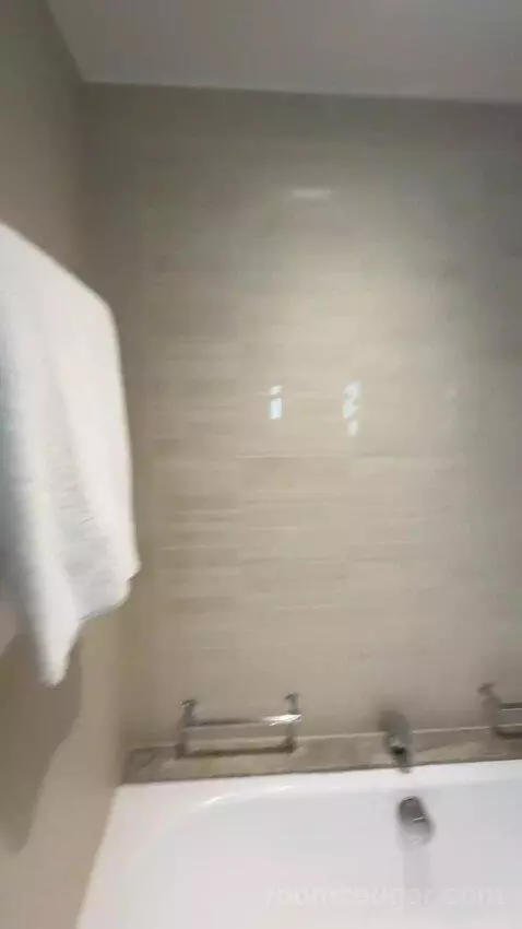 Executive King Room (#2322) bathroom picture #8