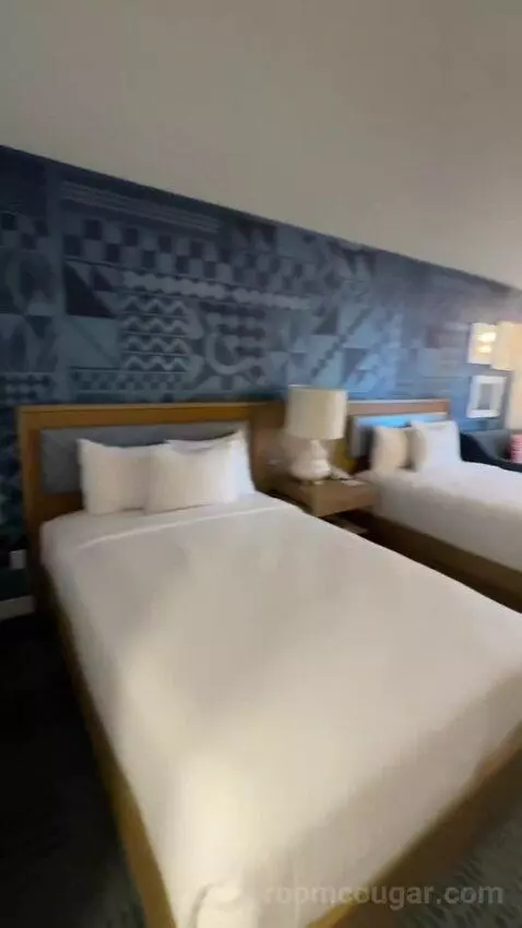 2 Double Beds, Waikiki View (#1516) bed picture #3