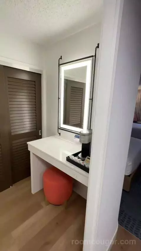 2 Double Beds, Waikiki View (#1516) bathroom picture #1