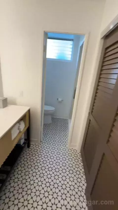 Suite, 1 Bedroom (#1511) bathroom picture #1