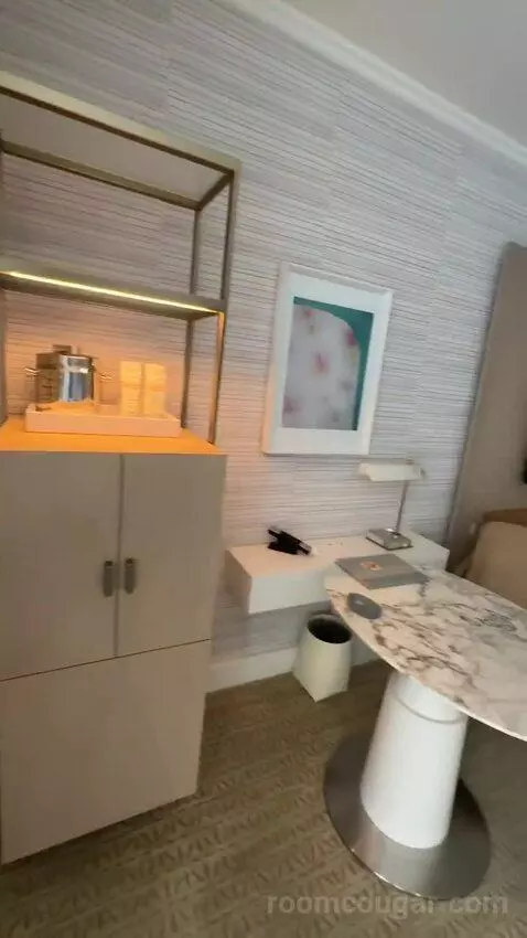 Ocean View King (#1135) bathroom picture #11
