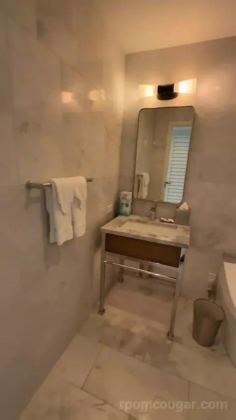 Ocean Suite (#2204) bathroom picture #2