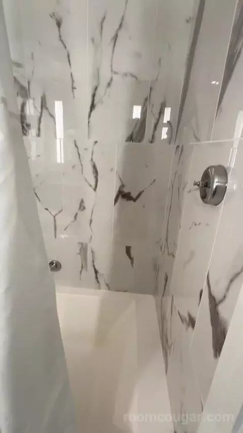 Standard Waikiki (#1916) bathroom picture #3