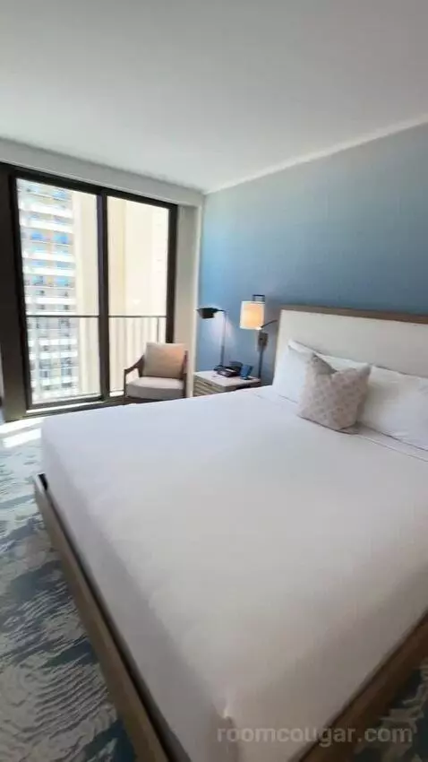Standard Waikiki (#1916) bed picture #4