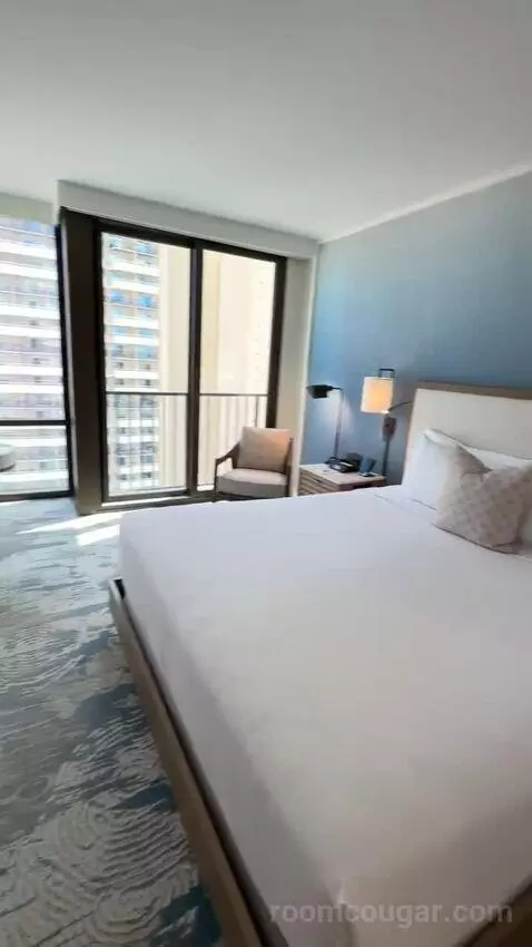 Standard Waikiki (#1916) bed picture #5
