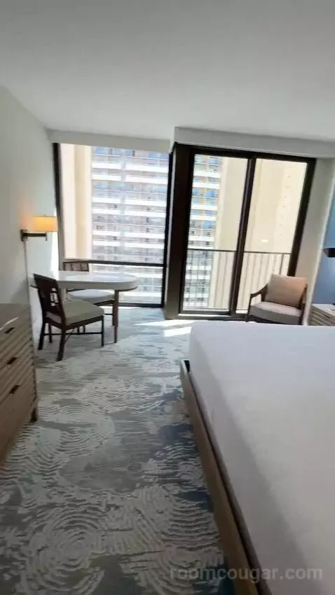 Standard Waikiki (#1916) bed picture #8