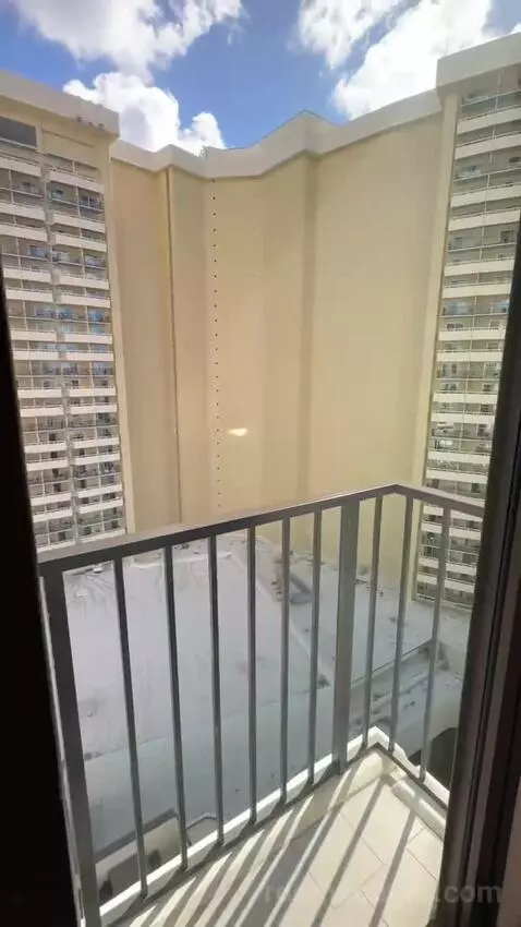 Standard Waikiki (#1916) view picture #4