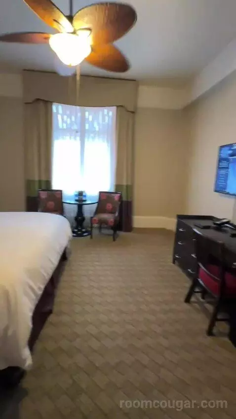 Historic Garden King, Guest Room, King, Garden View (#553) bed picture #2