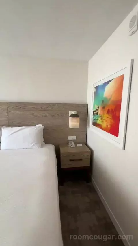 King Room with Ocean View (#1713) bed picture #10