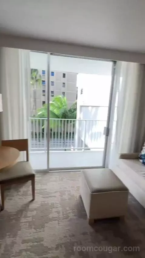 Standard King Room (#301) view picture #2