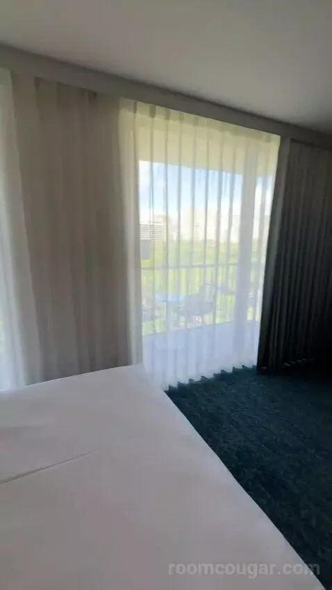 Pacific Tower Ocean View 2 Queen Beds (#828) bed picture #4