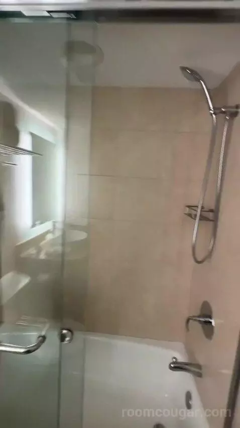 Pacific Tower Ocean View 2 Queen Beds (#828) bathroom picture #9