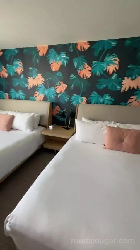 Deluxe Room, 2 King Beds, Balcony (#1413) bed picture #2