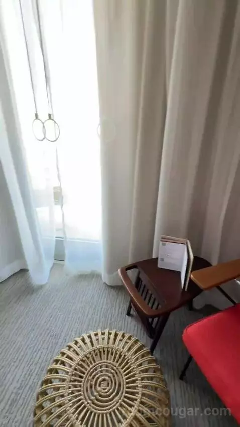 Deluxe Room, 1 King Bed, Balcony (#1409) picture #15