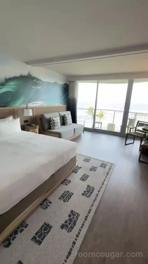 Guest Room, 1 King, Sofa Bed, Ocean View, Balcony (#501) view picture #3