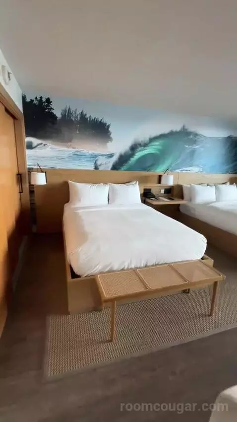 Ocean Front Suite, Suite, 2 Queen, Sofa Bed, Ocean Facing View, Lanai (#530) bed picture #5
