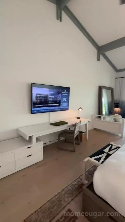 Ocean Front Bungalow, 1 King, Sofa Bed, Ocean Facing View, Ground Floor, Patio (#100) bed picture #10