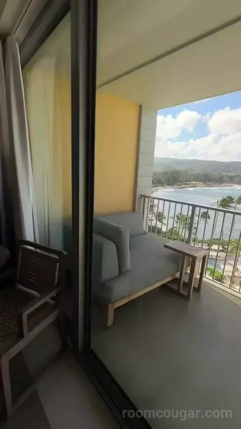 Premium Ocean Front Lanai, Guest Room, 1 King, Ocean Facing View, Top Floor, Lanai (#604) view picture #10