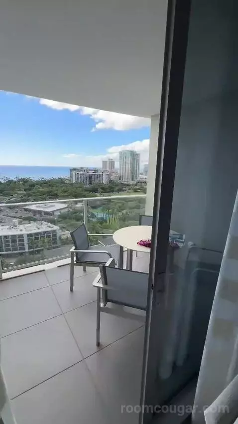 Grand One Bedroom Suite with Ocean View (D2105) view picture #5