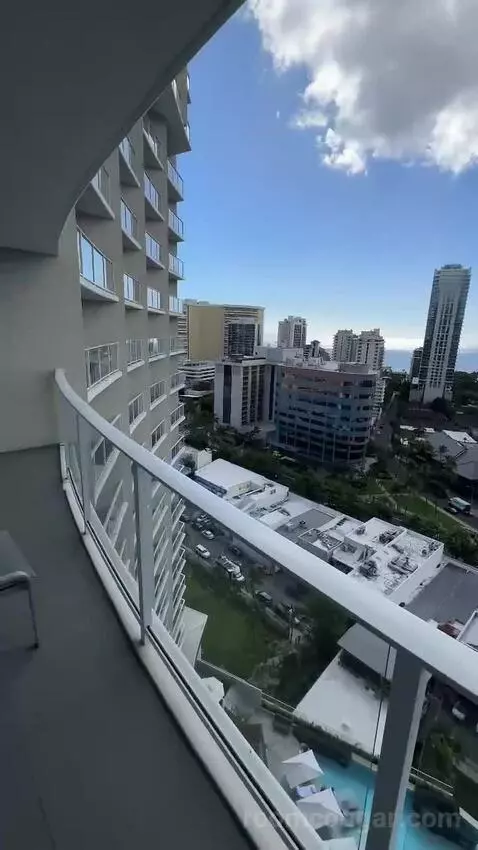 Grand One Bedroom Suite with Ocean View (D2105) view picture #9
