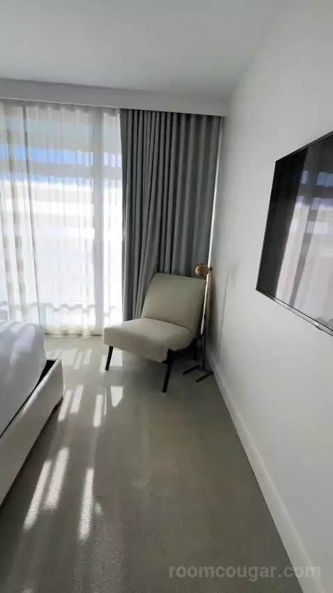 Deluxe Two-Bedroom Suite with Ocean View (E2202) bed picture #5