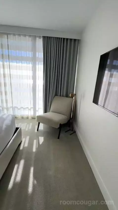 Deluxe Two-Bedroom Suite with Ocean View (E2202) bed picture #6