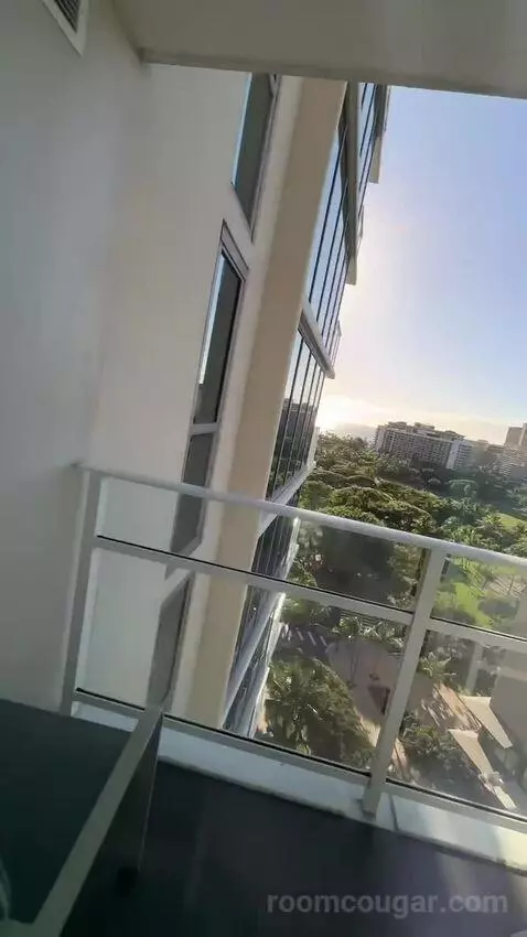 Corner Room with City and Ocean View (E1501) view picture #11