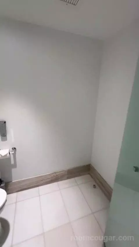 Corner Room with City and Ocean View (E1501) bathroom picture #4