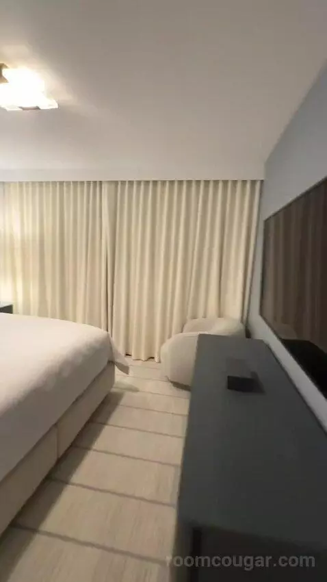 Penthouse (37th Floor) bed picture #9