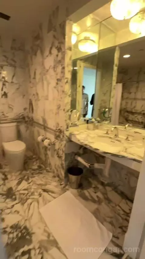 King or Double Room with Ocean View (#1002) bathroom picture #3