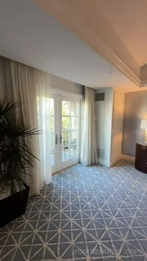 Executive Suite, 1 King with Sofa Bed, Garden View (#4017) picture #12