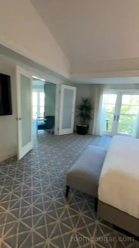 Executive Suite, 1 King with Sofa Bed, Garden View (#4017) picture #21
