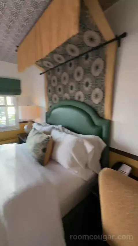 Queen Room with Sea View (#19) bed picture #8