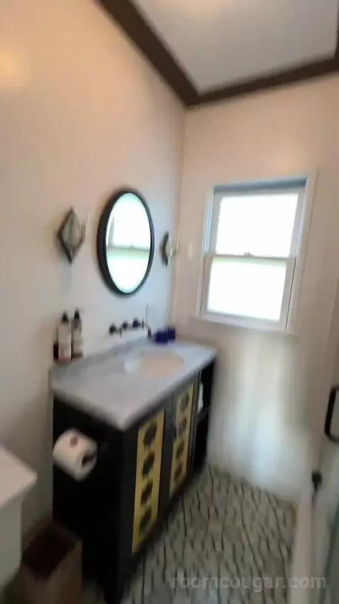 Queen Room with Sea View (#19) bathroom picture #3