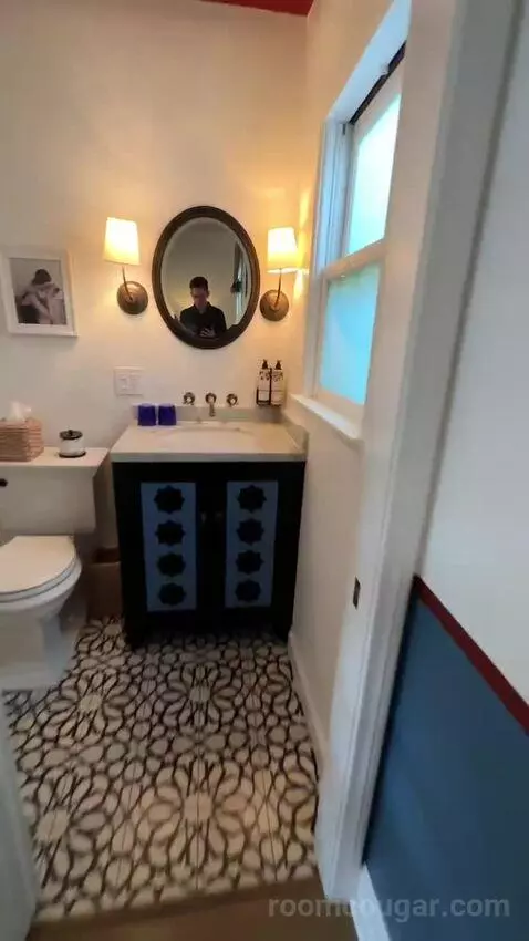 Queen Room with Garden View (#9) bathroom picture #1