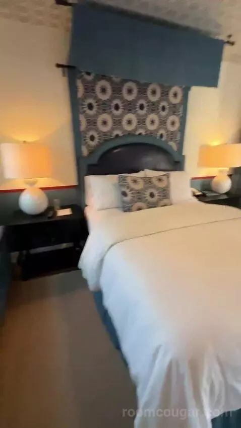 Queen Room with Garden View (#9) bed picture #7