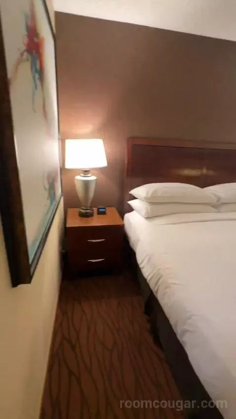 King Room (#668) bed picture #5