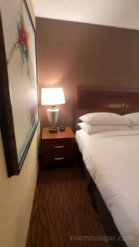 King Room (#668) bed picture #7