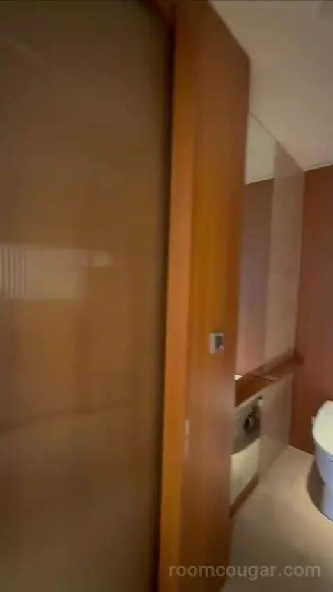 Spectacular Room, Guest Room, 1 King, Taipei 101 View (#1519) bathroom picture #4