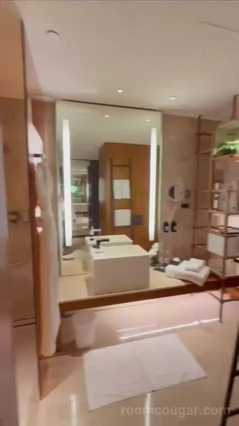Wonderful Room, Guest Room, 2 Double, City View (#1511) bathroom picture #4