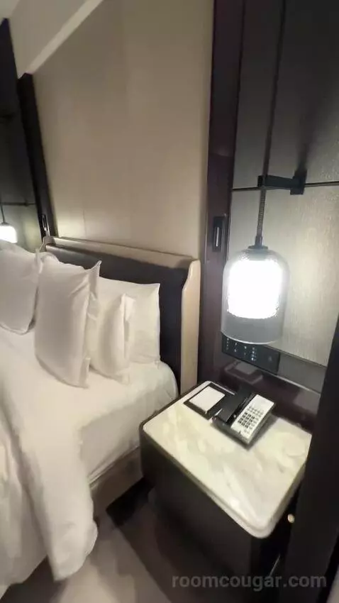 Premier Canal View King (#2220) bed picture #6