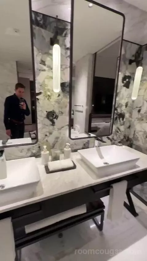 Hangzhou Suite bathroom picture #4