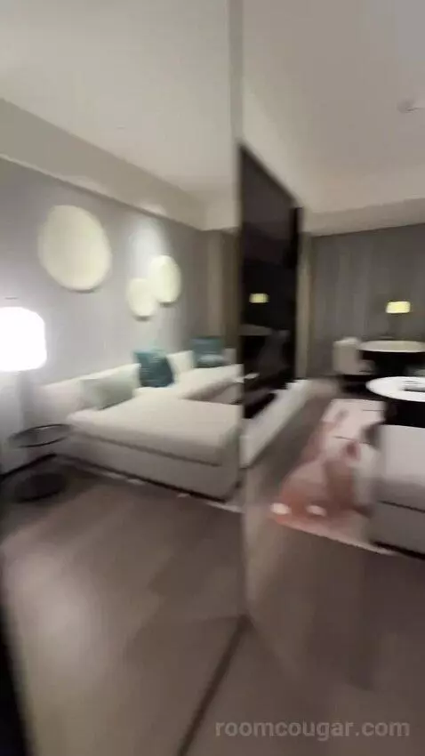 Hangzhou Suite bed picture #3