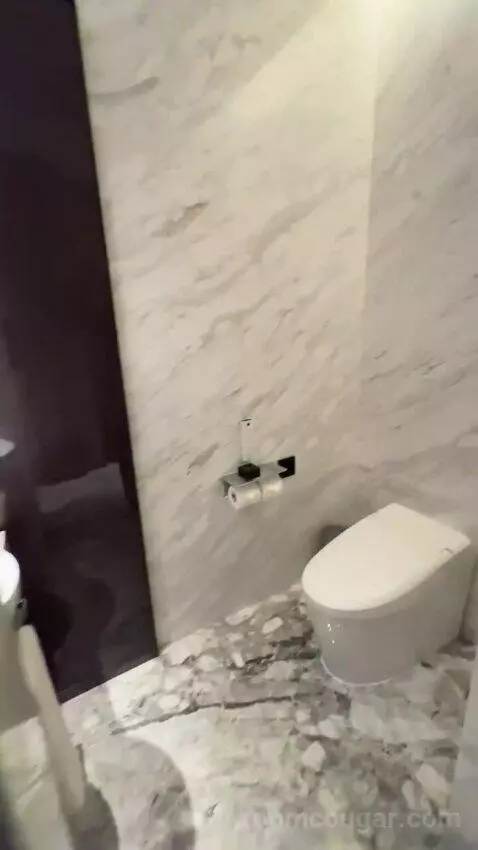 Hangzhou Suite bathroom picture #6
