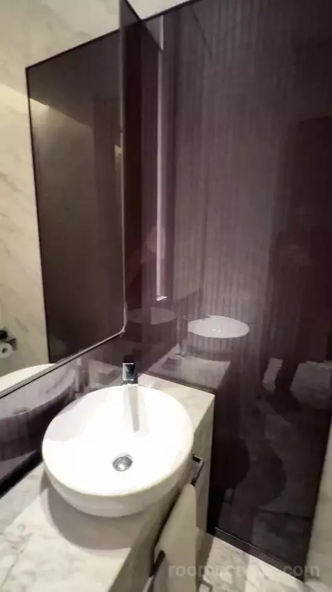 Hangzhou Suite bathroom picture #7