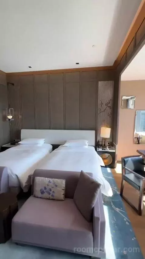 2 Twin Beds with River View (#4416) bed picture #9