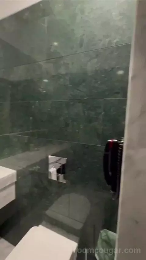 Premium Executive Suite with Club Lounge Access (#223) bathroom picture #6