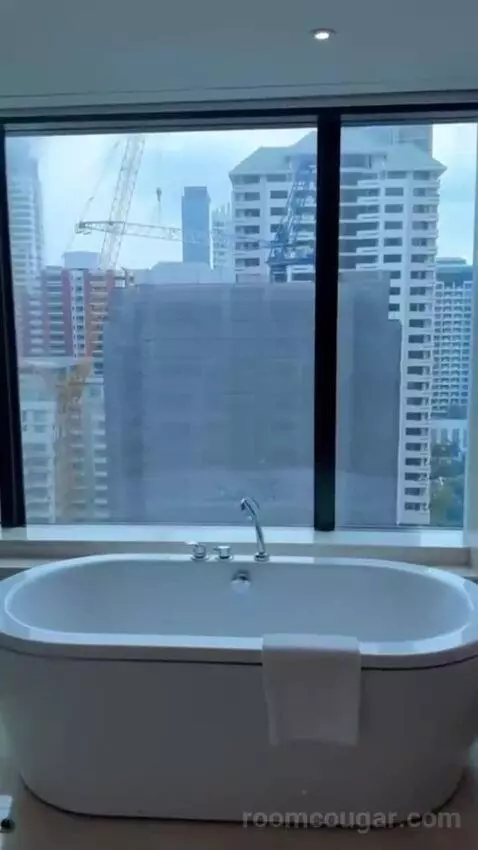 Studio Suite, 1 Bedroom Suite, 1 King bathroom picture #2