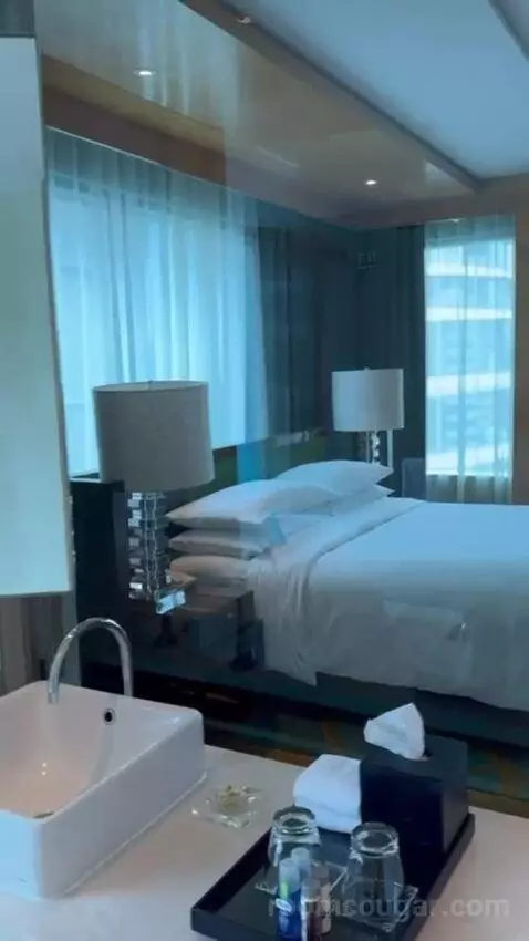 Studio Suite, 1 Bedroom Suite, 1 King bed picture #3