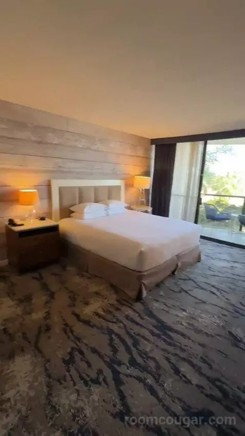 King Room with Marina View (#607) bed picture #1